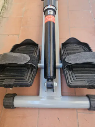 Máquina de remo plegable