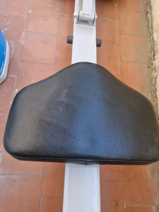 Máquina de remo plegable