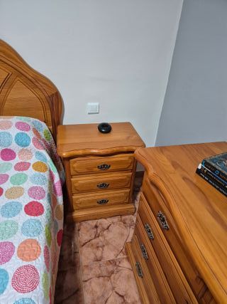 Muebles madera maciza salón/dormitorio