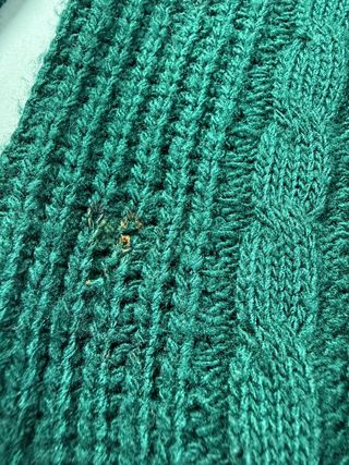 Maglione Lacoste verde con bottoni V-neck