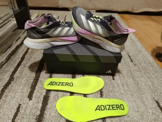 Adidas Adizero Boston 12 (Talla 43 .5)