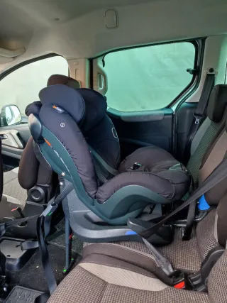 Silla coche a contramarch BeSafe IZI Plus