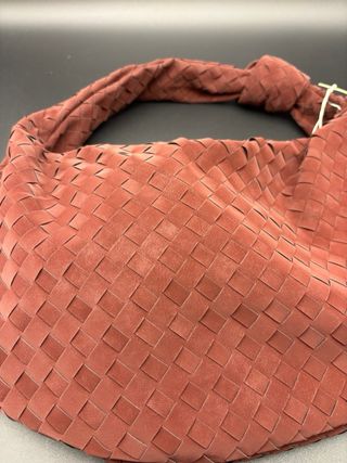 Bolso de piel trenzada marrón rojizo