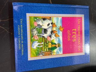 Libros variados para niños pequeños.