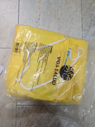 Barca hinchable amarilla SIN ESTRENAR