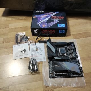 Placa Base Gigabyte Z790 AORUS PRO X WIFI7