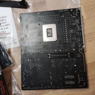 Placa Base Gigabyte Z790 AORUS PRO X WIFI7