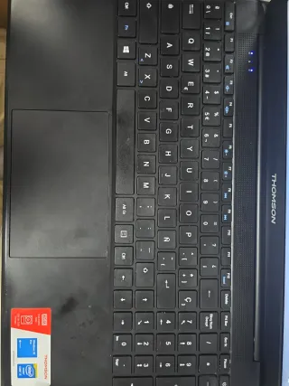 Thomson Portátil 8GB RAM 256GB SSD