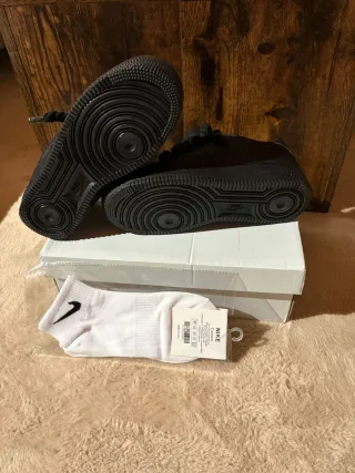 Nike Air Force 1 Cordones Negros