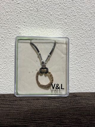 Collar V&L