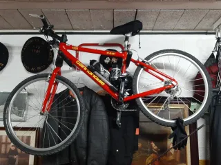 Bicicleta Cannondale F-500 Roja