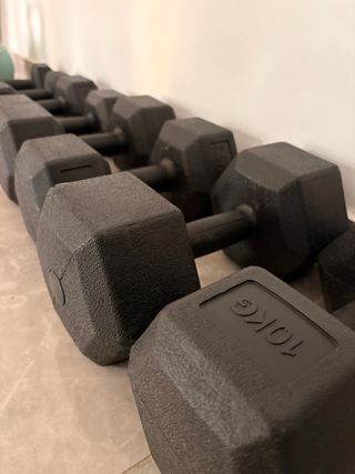 Mancuernas (pesas) hexagonales para gimnasio