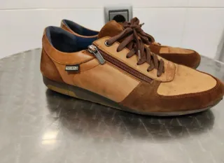 Pikolinos Zapatos Cuero Cordones Cremas