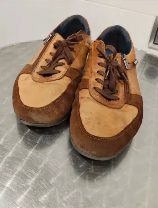 Pikolinos Zapatos Cuero Cordones Cremas