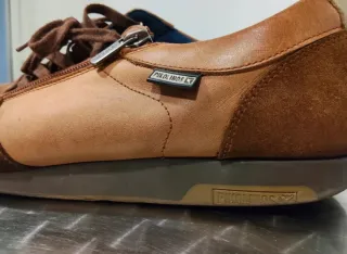 Pikolinos Zapatos Cuero Cordones Cremas