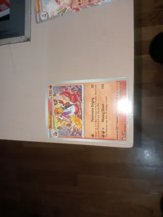 Cartas Pokémon: Arcanine, Skeledirge, Raichu preci