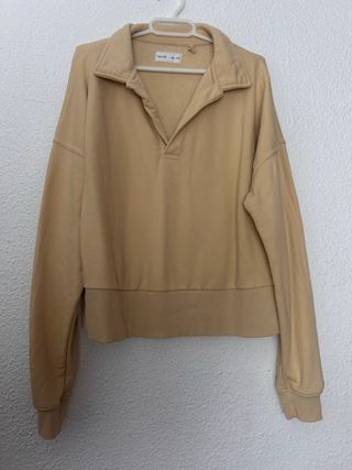 Sudadera estilo polo amarilla