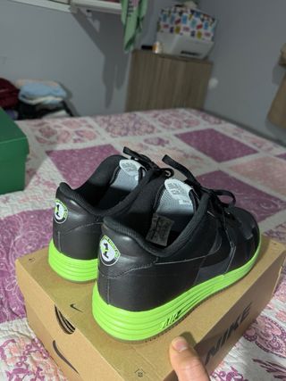 Nike Air Force 1 Negro/Verde