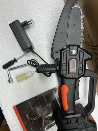 Mini motosega a batteria 24V