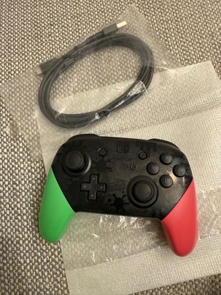 Mando Nintendo Switch Pro Verde y Rojo