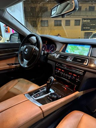 BMW F02 730d 🟡 258cv STEPTRONIC 8v NACIONAL TECHO