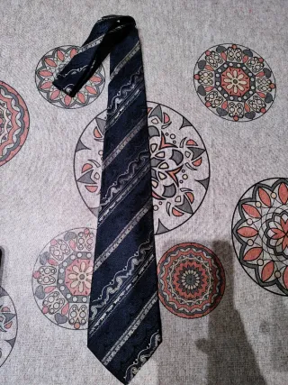 (SOLO envíos) Corbata Pierre Cardin (ver+en perfil