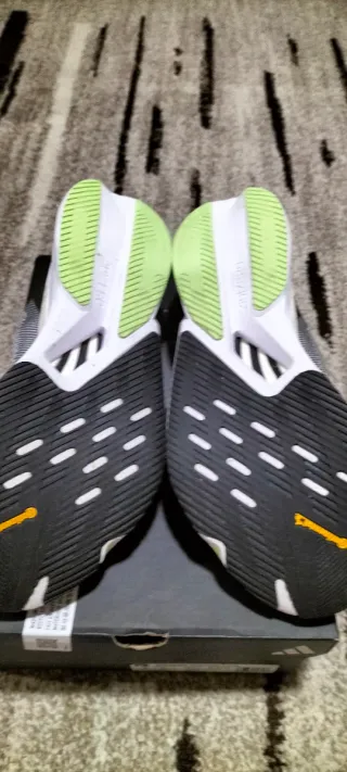 Adidas  Boston 12 (Talla 43.5)