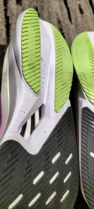 Adidas  Boston 12 (Talla 43.5)