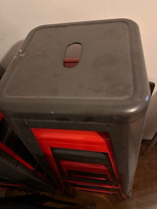 Taburetes Altos Metal Gris y Rojo