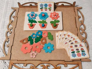 Rompecabezas de flores de madera método Montesso