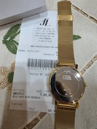 Reloj Guess Dorado Unisex