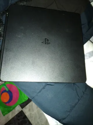 Consola Sony PS4 Negra precio de 100 a 110