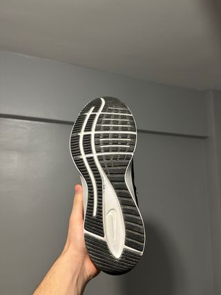 Zapatillas Nike Quest 3 Shield