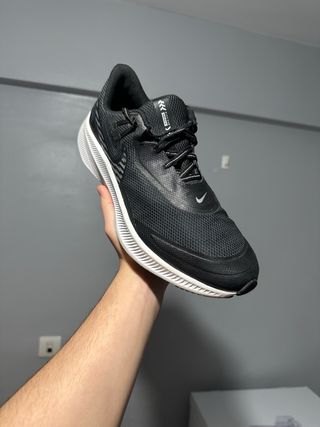 Zapatillas Nike Quest 3 Shield