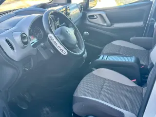 Peugeot Partner 2012