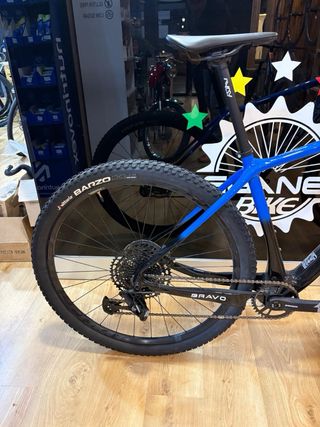 Berria Bravo 5.1 Talla M