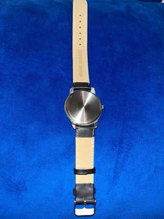 Reloj CajadeAvila Cuero Negro Esfera Blanca