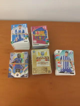 Cromos de fútbol variados