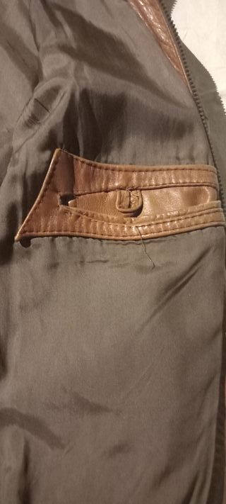 Cazadora de piel marrón, 90€