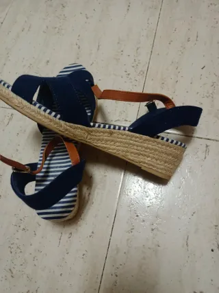 Sandalias rayas azul y marrón Talla 38