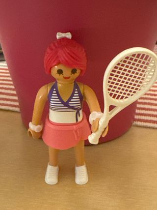 Playmobil tenista con raqueta