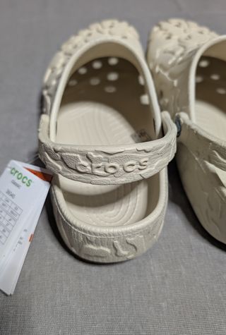 Crocs Classic Beige 3D Relieve