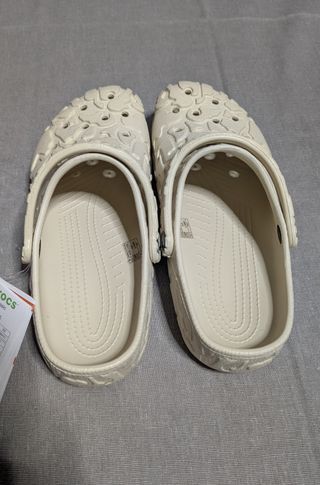 Crocs Classic Beige 3D Relieve