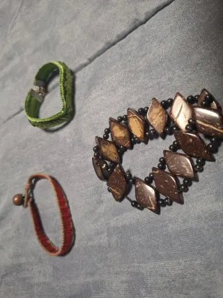 Brazalete y pulseras de diseño