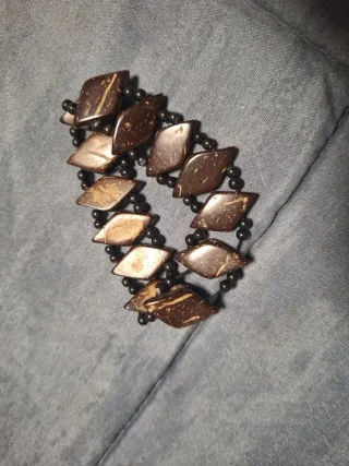 Brazalete y pulseras de diseño