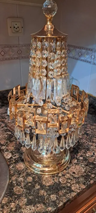 Lámpara de mesa cristal y metal dorado