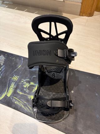 Tabla Snow Easy Black Torsion 152 Fijaciones Union