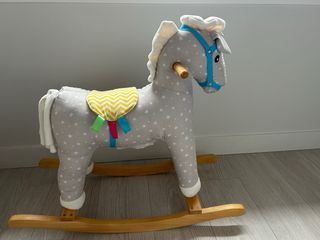 Caballito balancín infantil estrellas