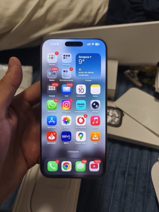 iPhone 16 Pro Max + AirPods Pro + Apple Watch