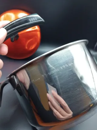 🇨🇭 Hervidor Khun Rikon Años 70 Rojo